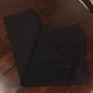 Lululemon Capri workout tights